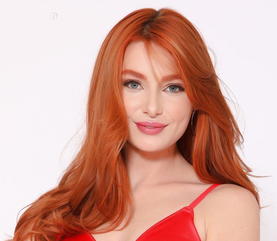 Lacy Lennon Bio Age, Career, Net Worth, Height, Education, Boyfriend & More